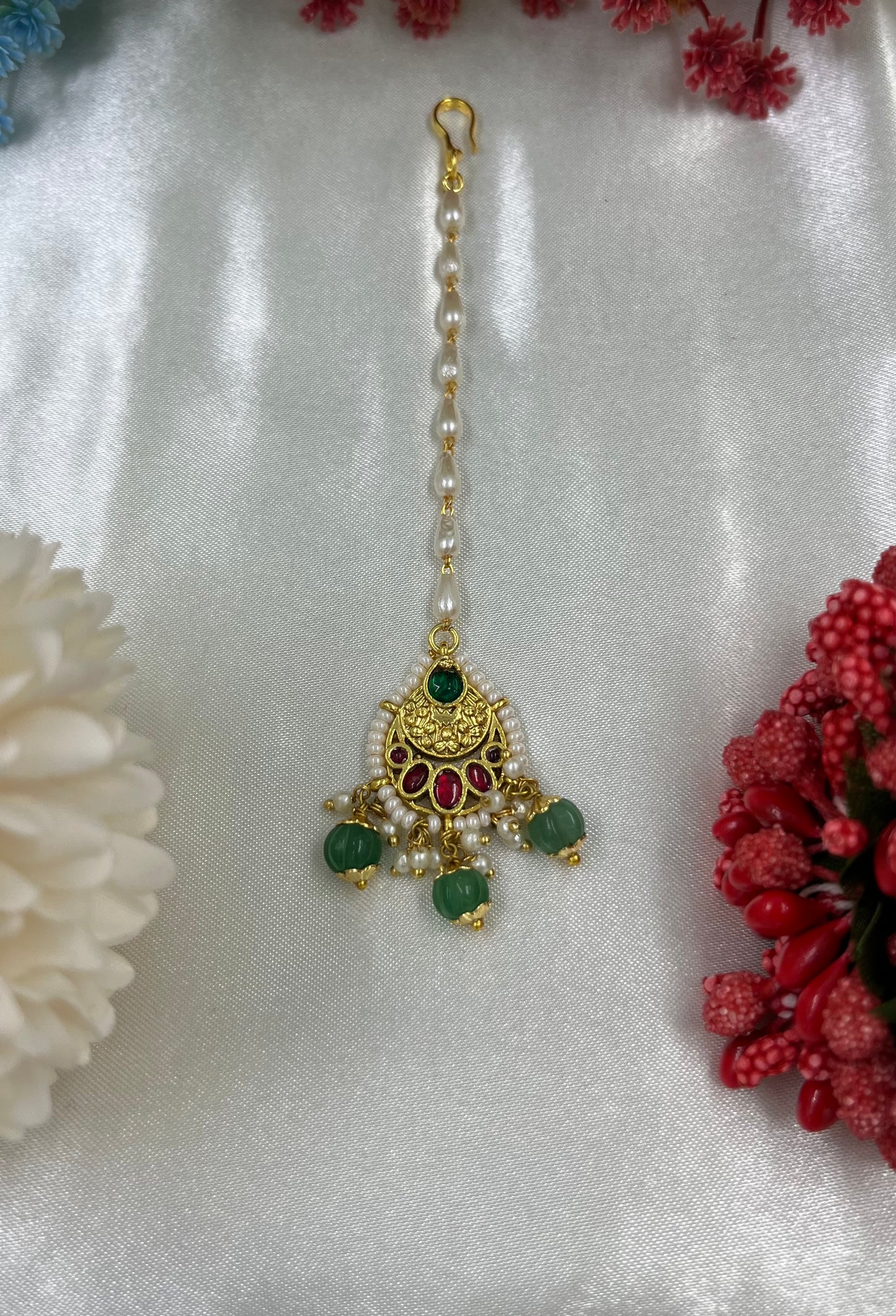 Chaya Pachi Kundan Tika