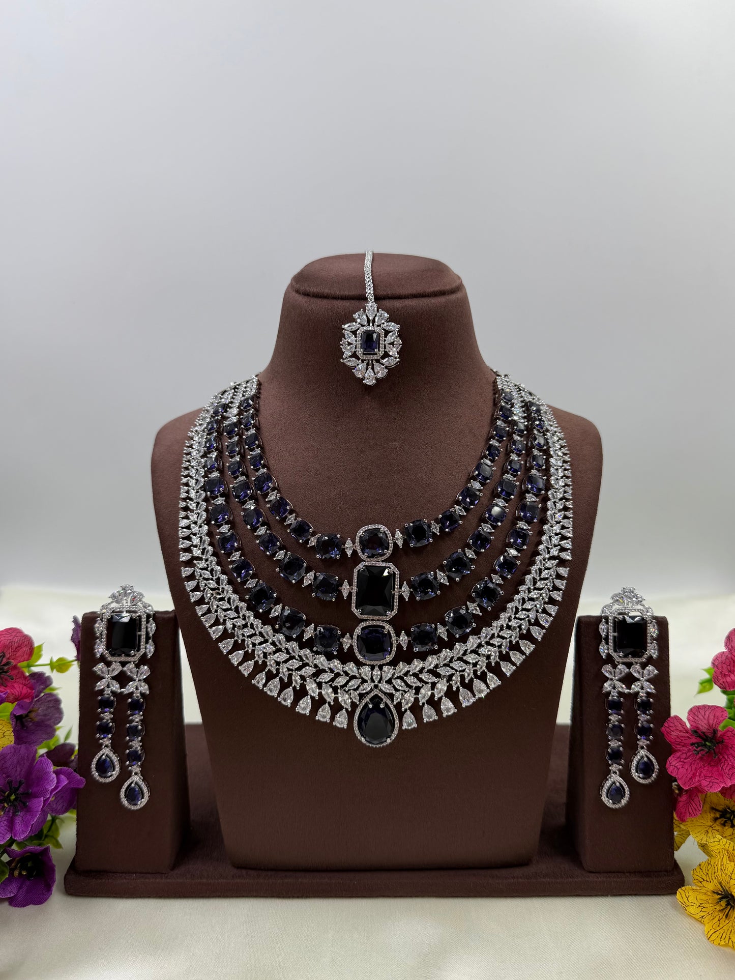 Arathi American Diamond Necklace