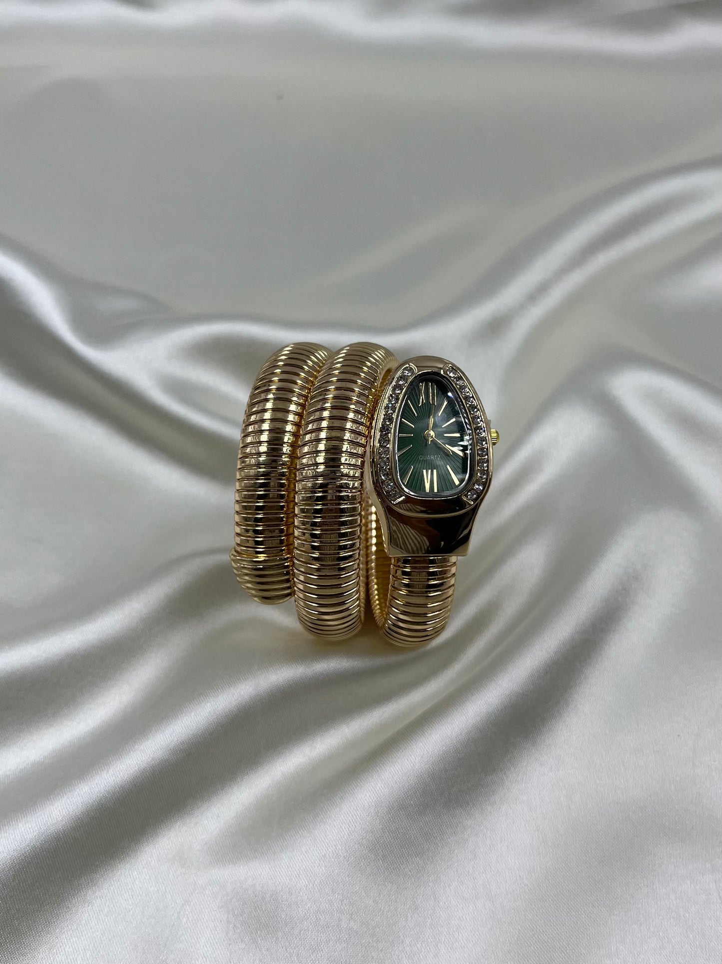 Sansi Snake White Gold Oval Analog Watch (Adjustable)