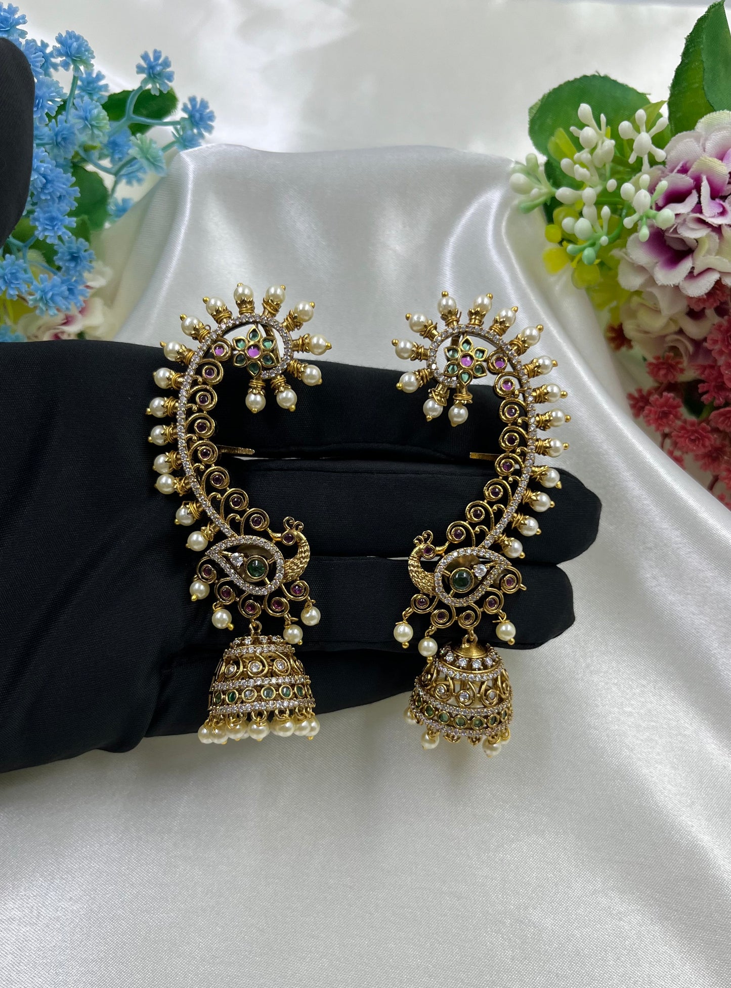 Jaanvi Traditional Earcuff