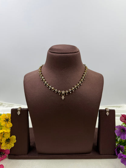 Lina Victorian Delicate Necklace