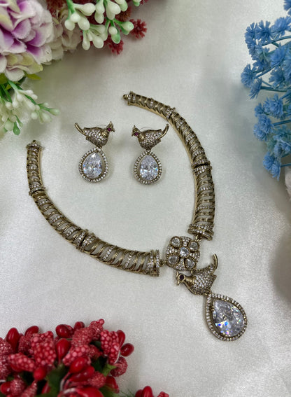 Malini Victorian Traditional Necklace