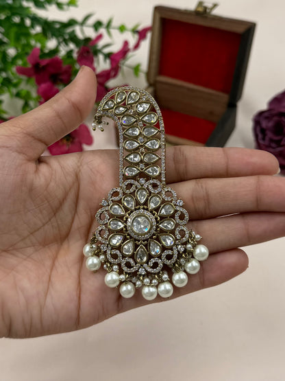 Ditya Victorian Kalangi