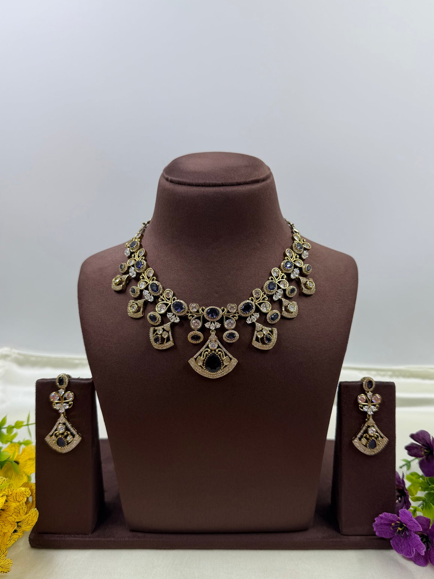 Prachi Premium Victorian Necklace