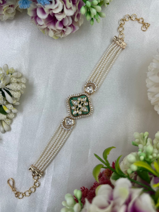 Starry Bliss Pearl Bracelet