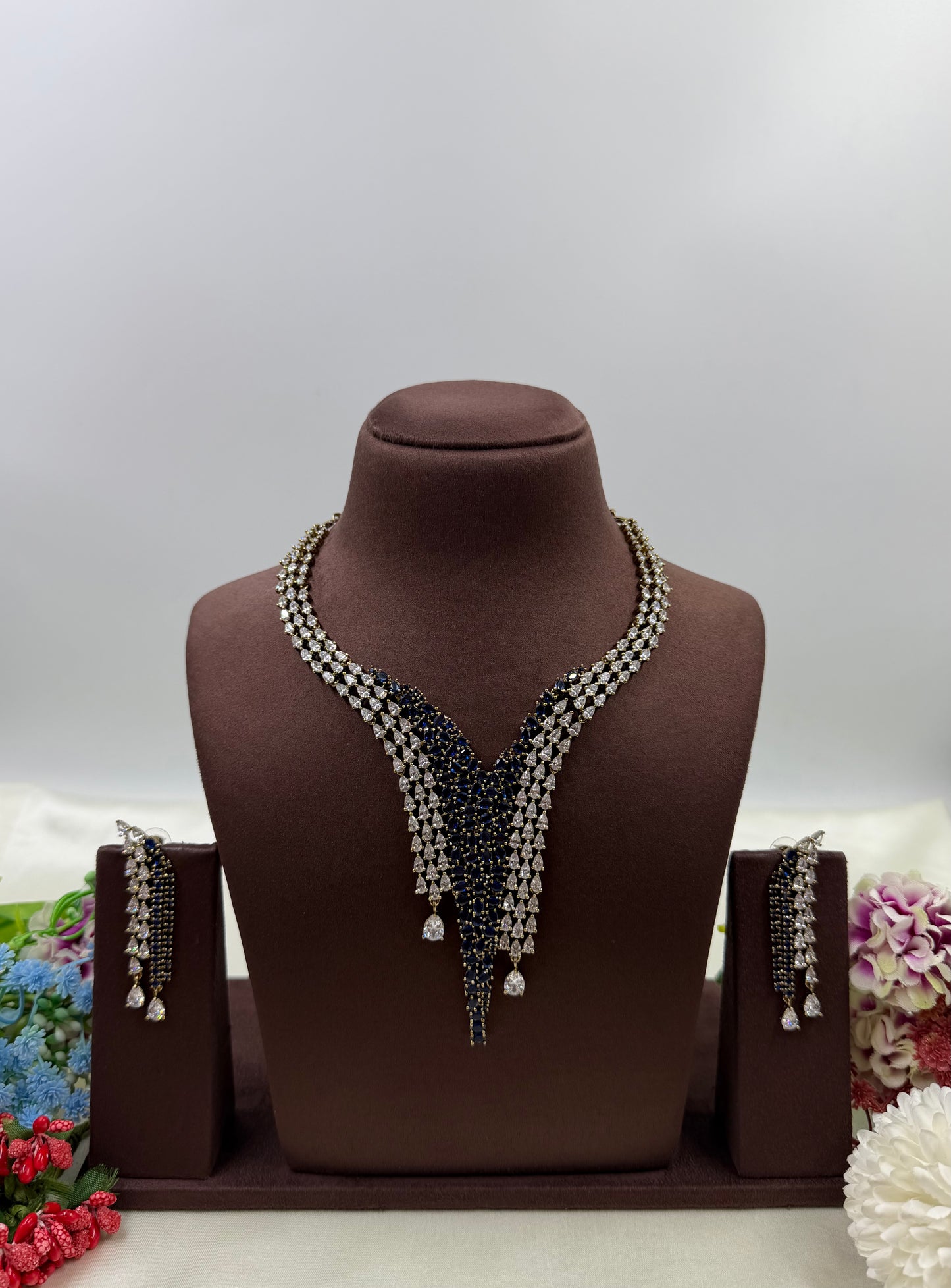 Anika Victorian American Diamond Necklace