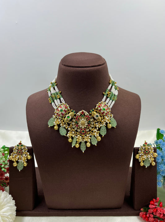 Saumya Pachi Kundan Premium Necklace