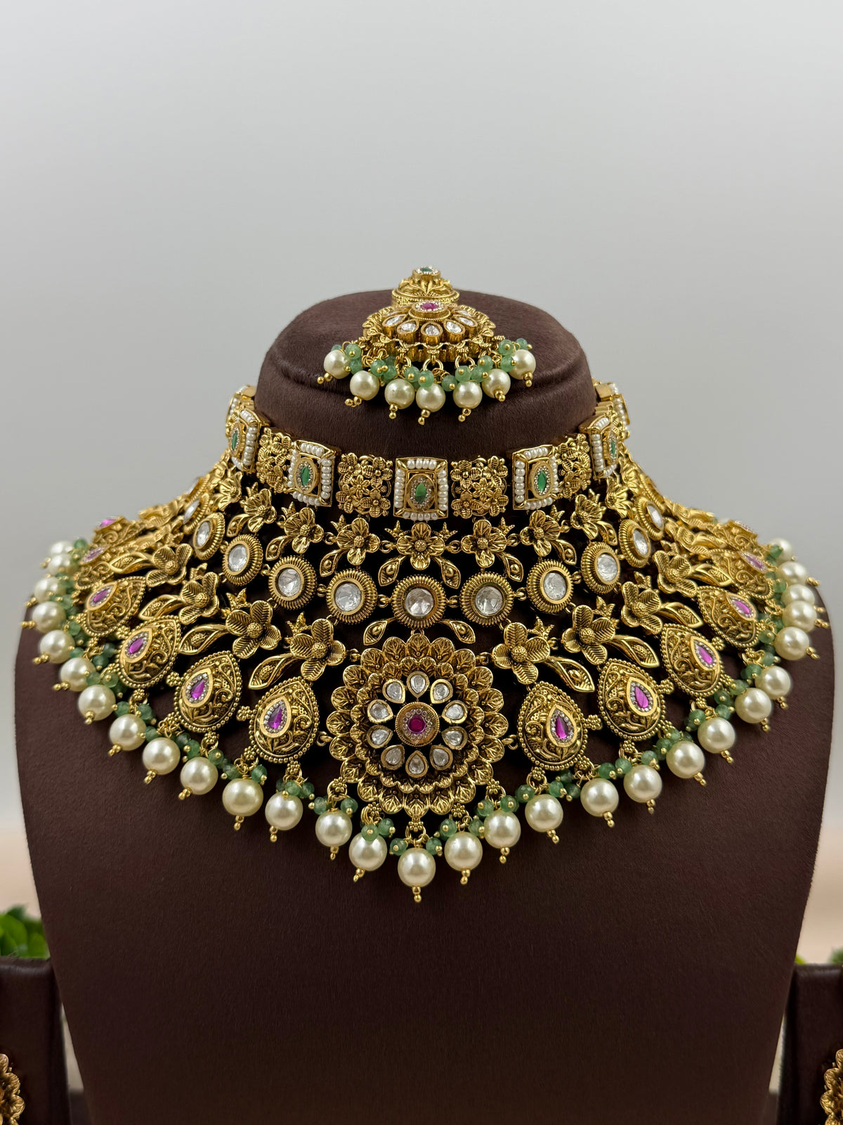 Arshita Heritage Chorski Choker Necklace Set