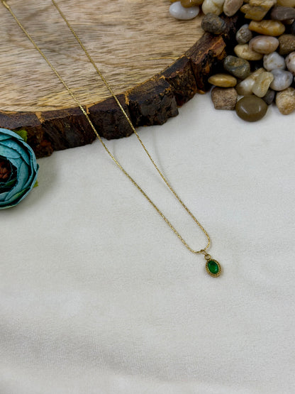 Minimal Oval Gem Gold Chain