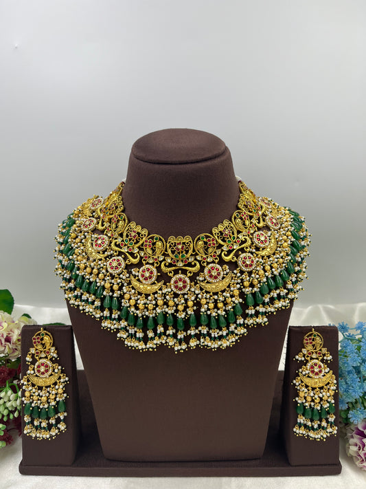 Vaishali Premium Pachi Kundan Necklace