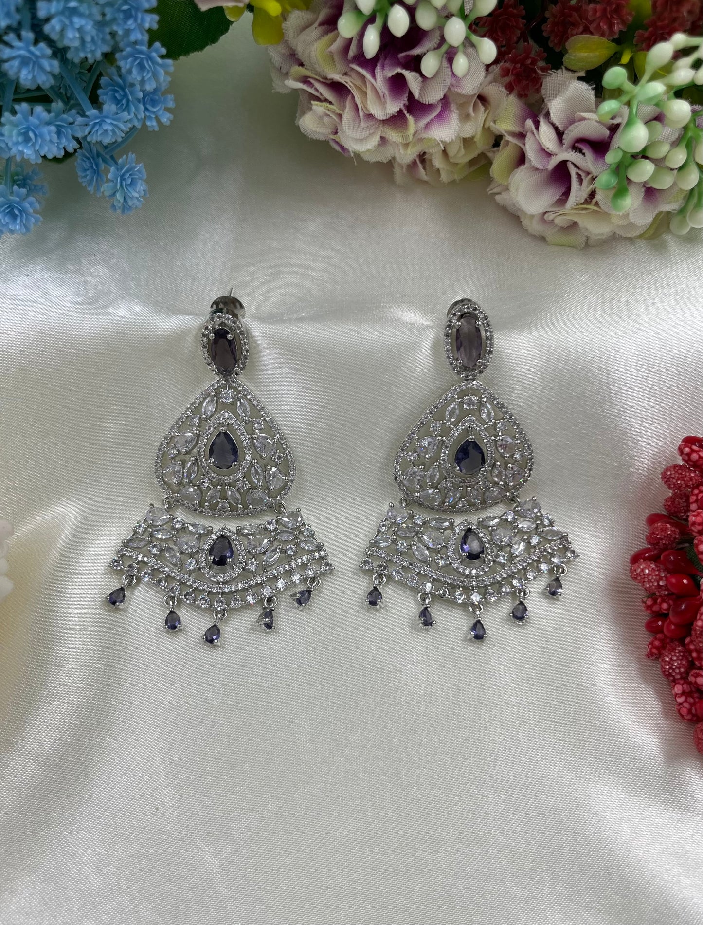 Kriti Ad Brass Earing