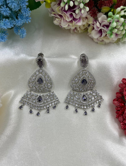 Kriti Ad Brass Earing