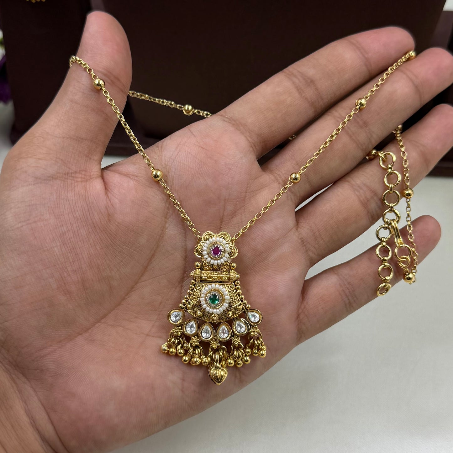 Gayatri Heritage Delicate Necklace