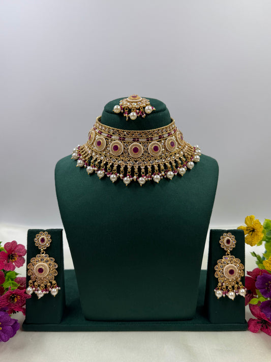 Anita Traditional Choker