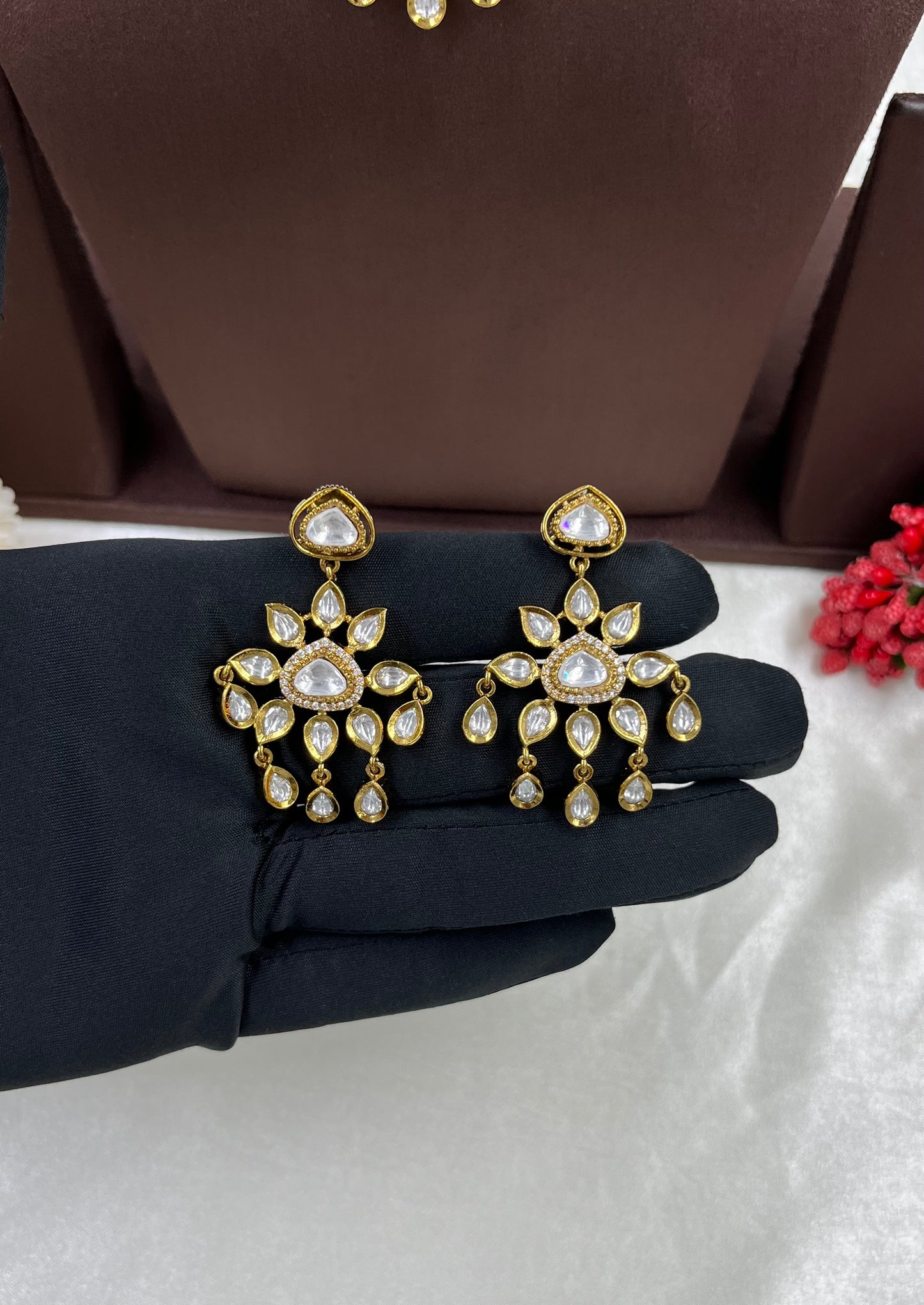 ZEHERA MOISSANITE KUNDAN NECKLACE SET
