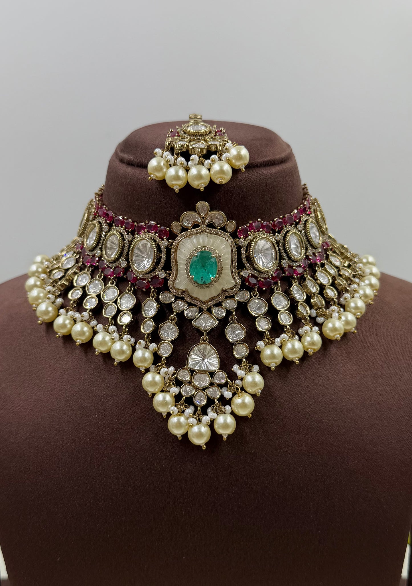 Disha Moissanite Victorian Choker Necklace Set