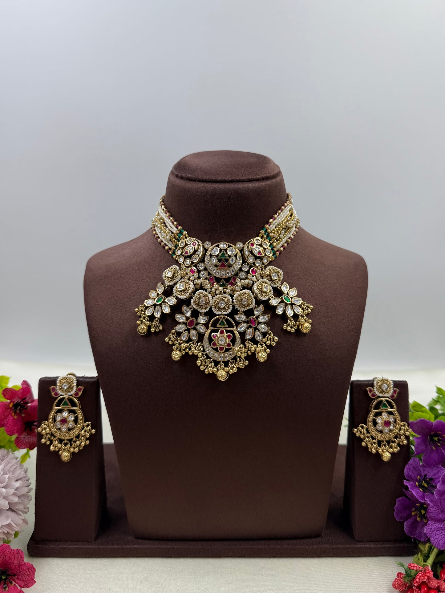 Dipali Pachi Kundan Choker Set