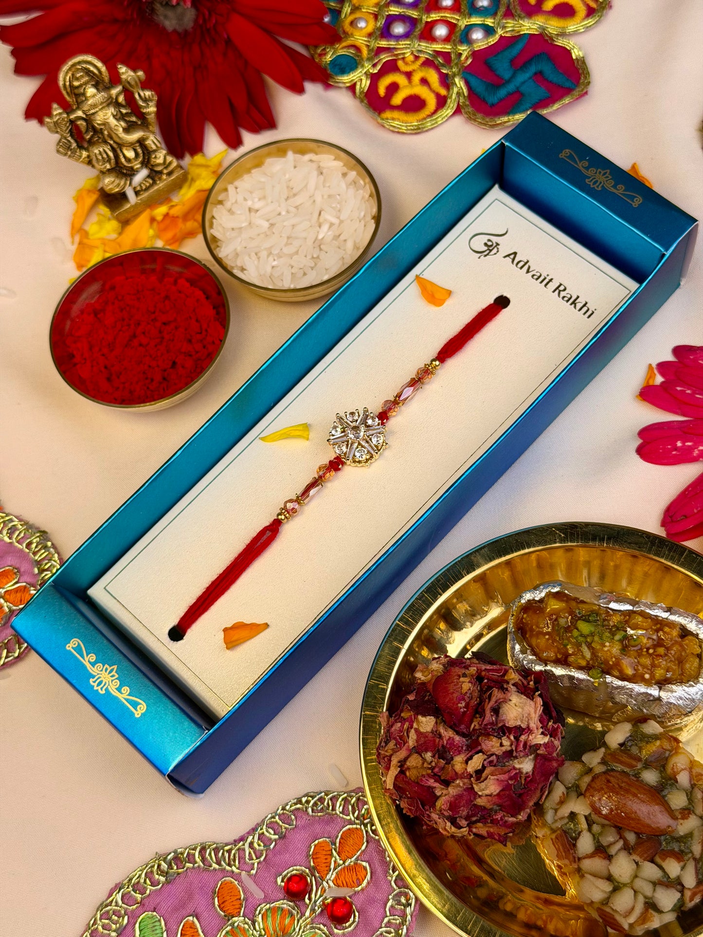 Luxe Flower Spinner Rakhi