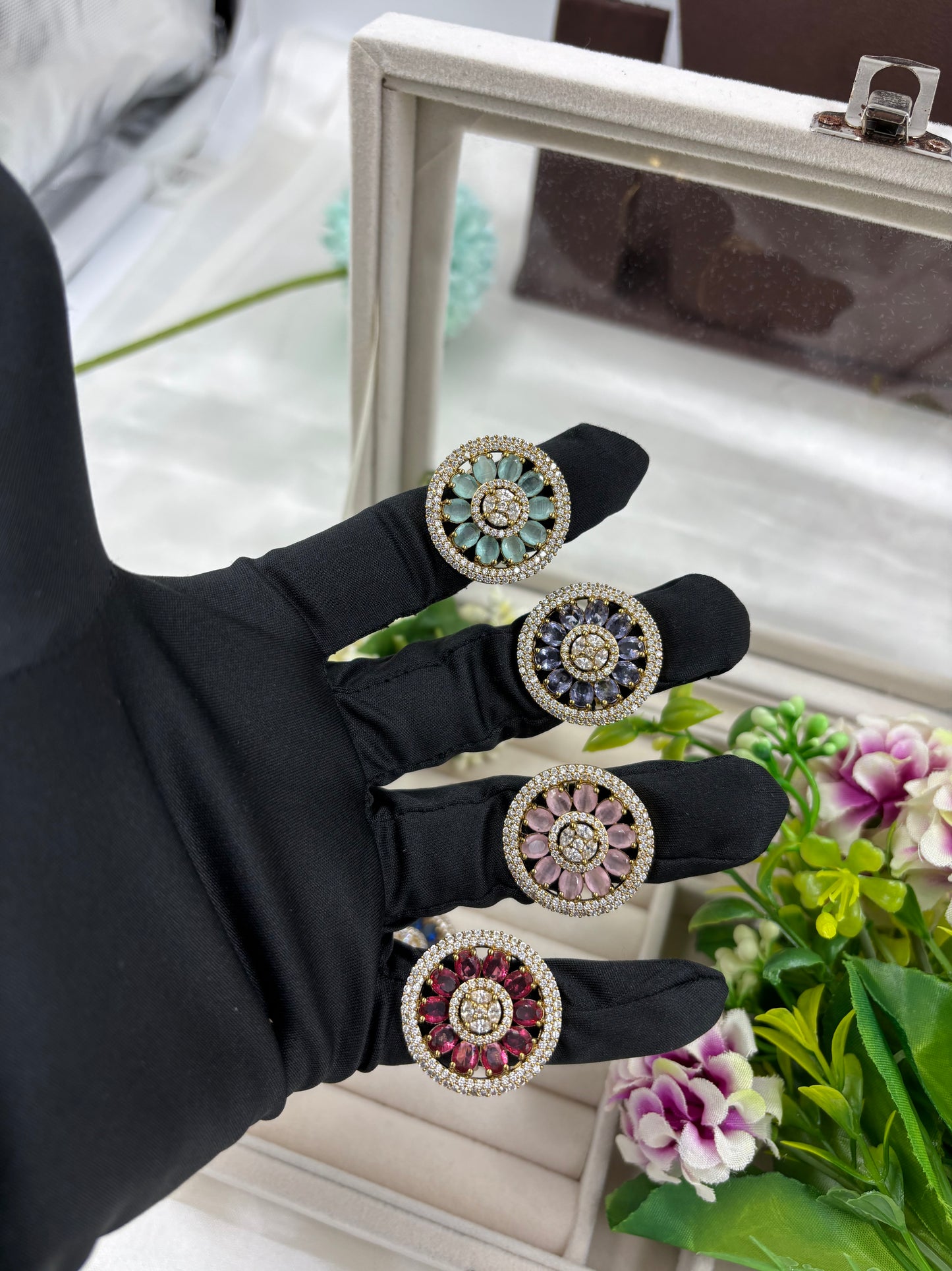 Omkar Premium Victorian American Diamond Fingering