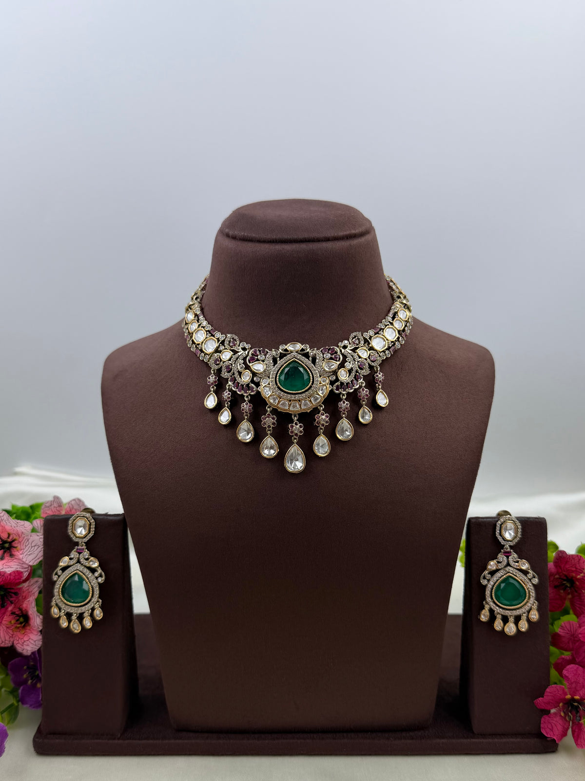 Tamanna Kundan Necklace Set