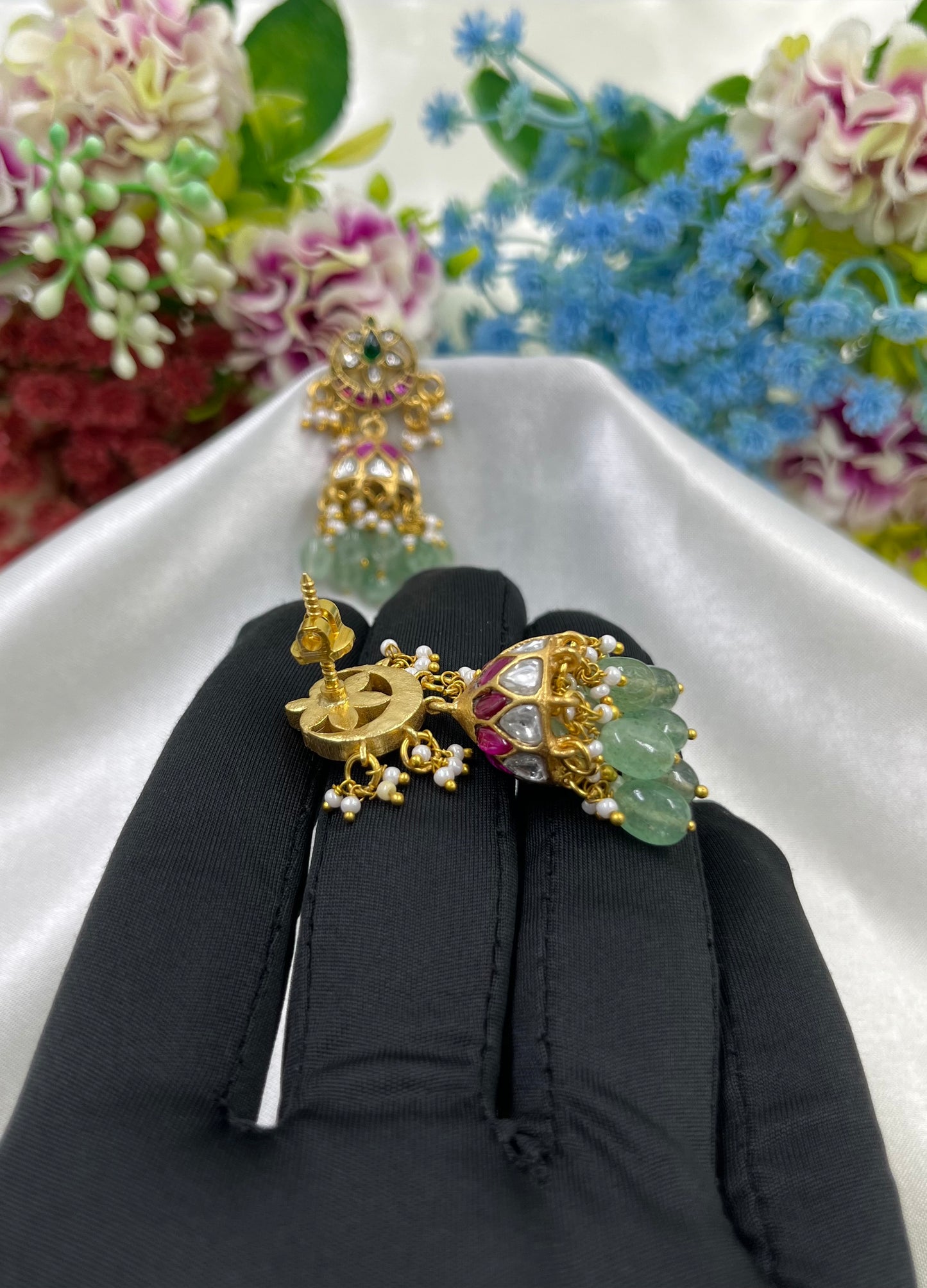 Megha Jadau Pachi Kundan Jumka