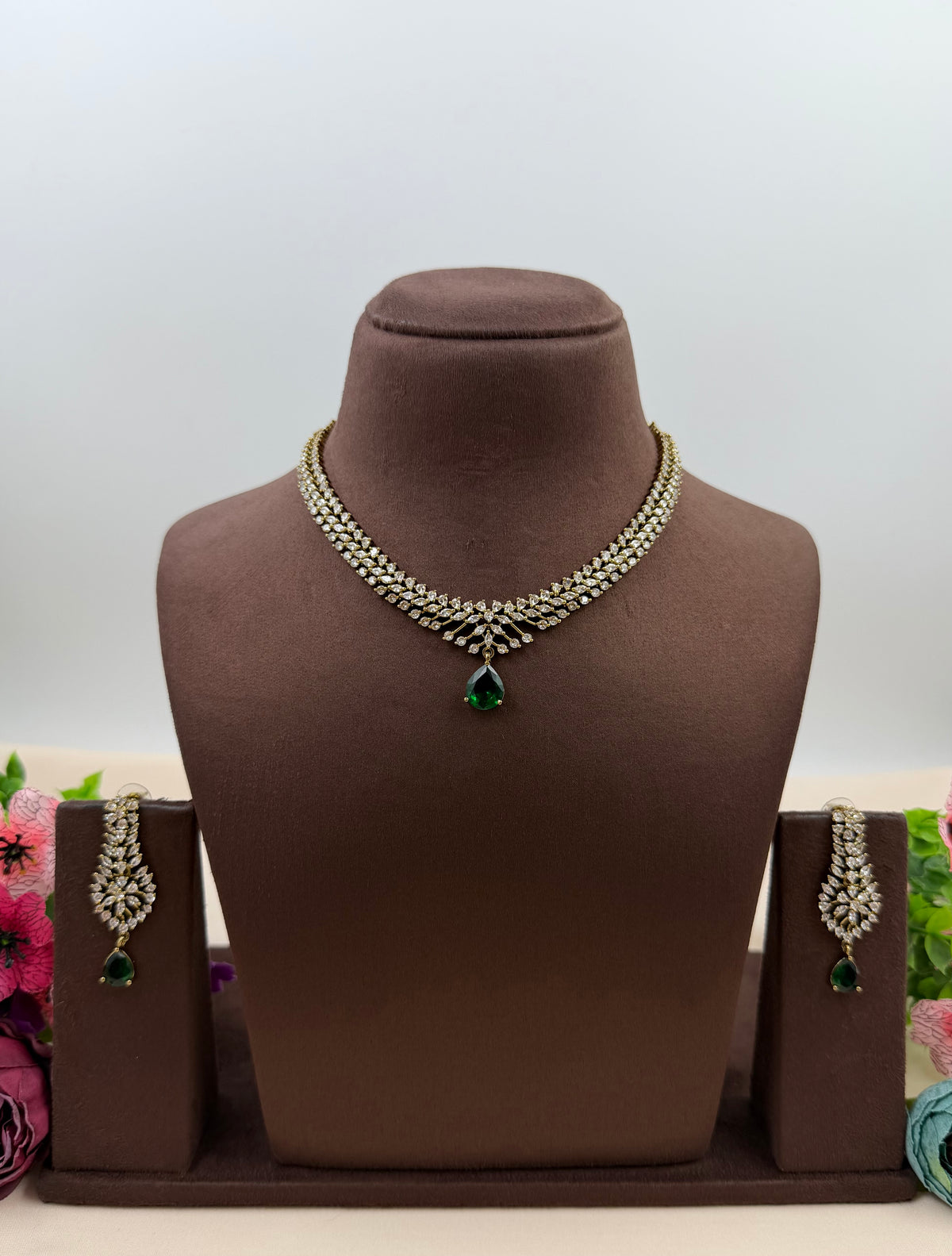 Kareena Victorian American Diamond Delicate Necklace