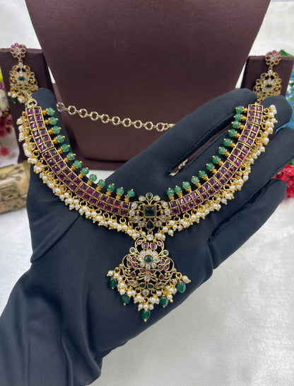 Priya Traditional Victorian Necklace