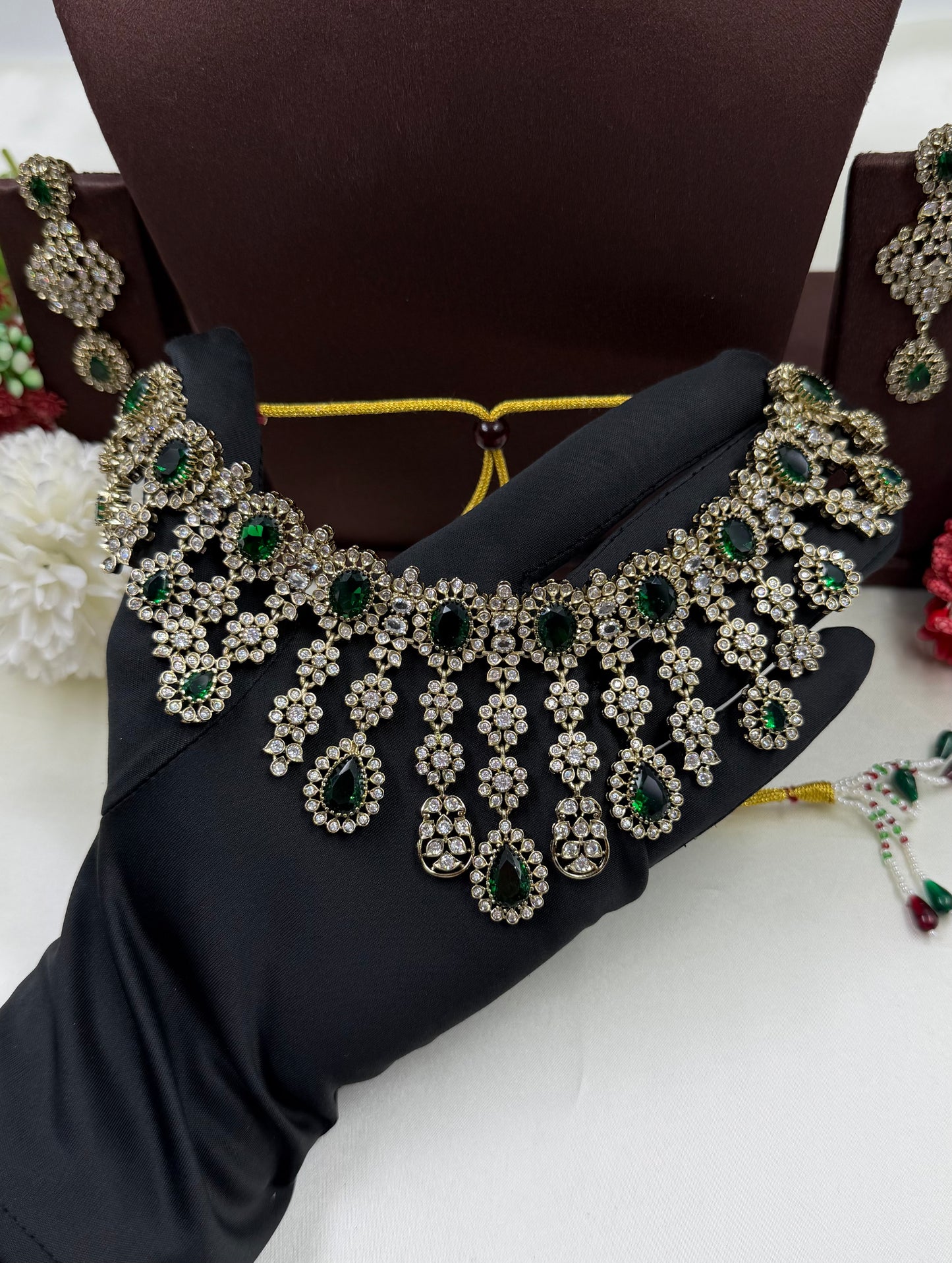 Tina Victorian Choker Necklace Set