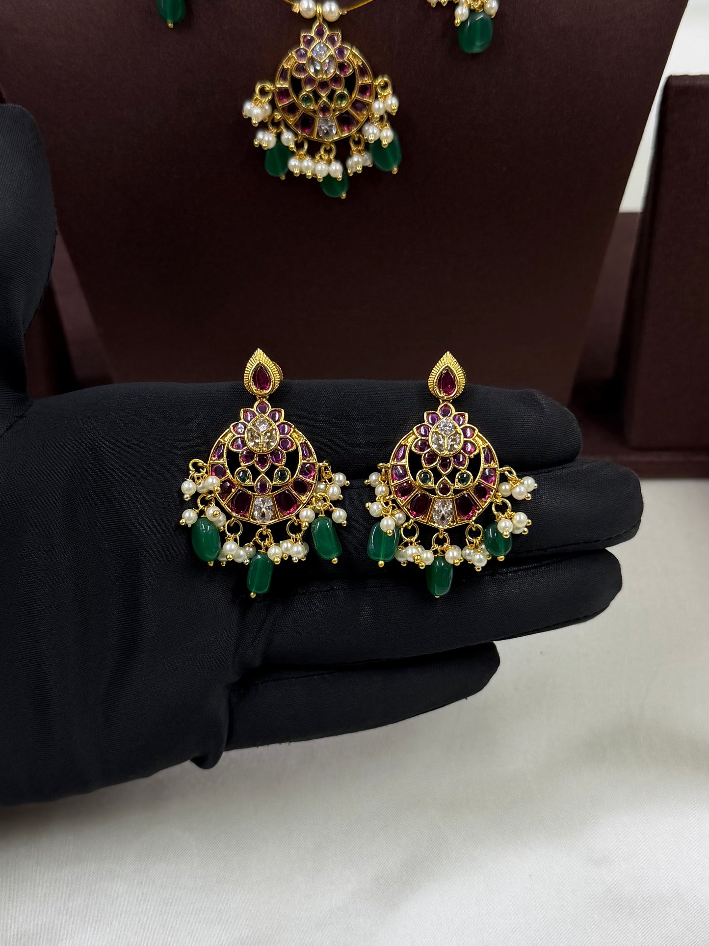 Baani Invisible Traditional Necklace