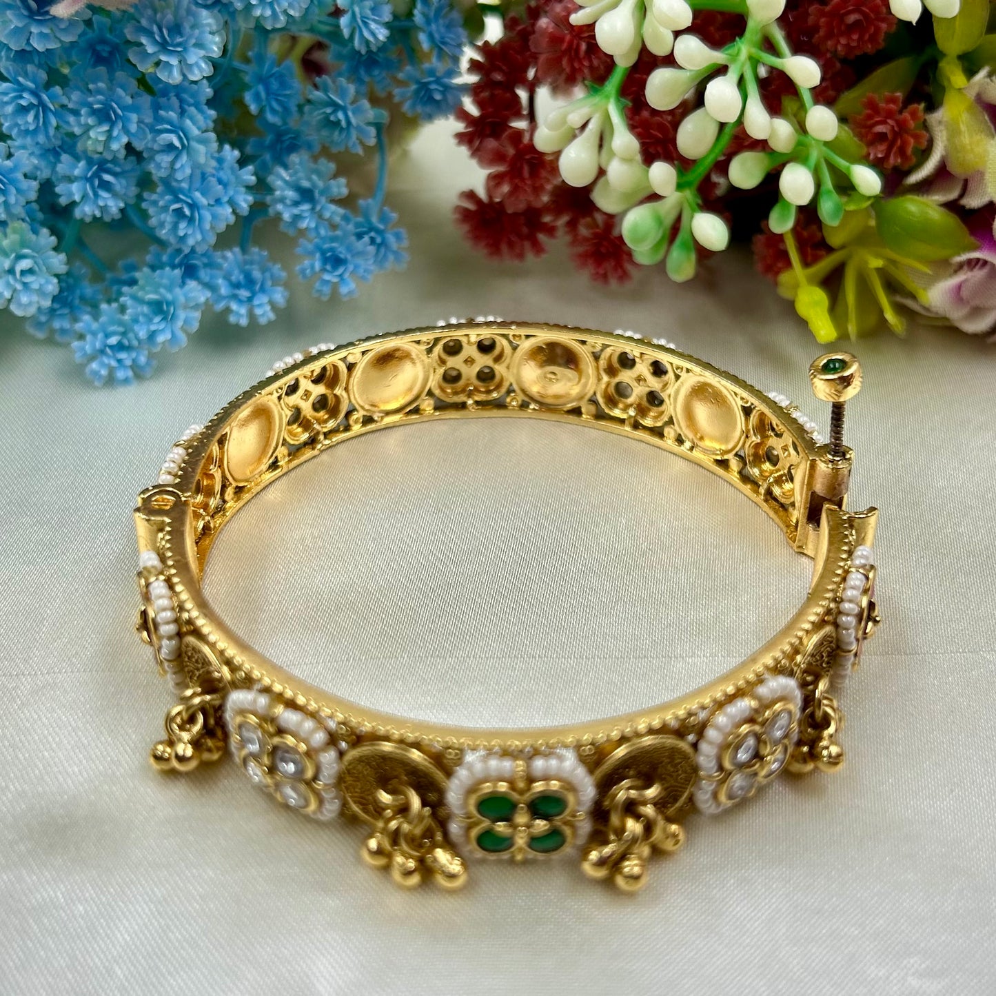 Shruti Premium Heritage Bangles (Openable)
