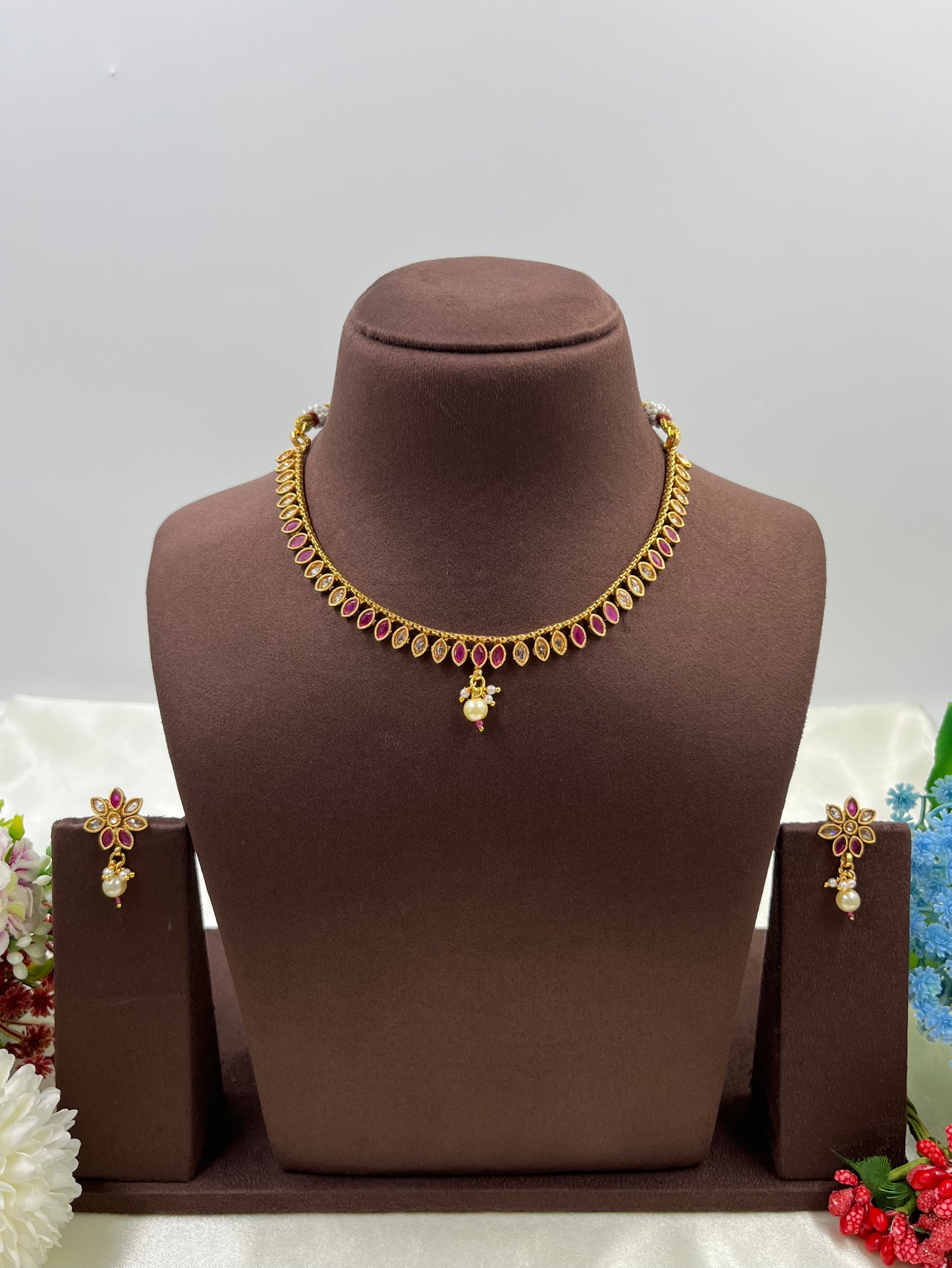 Nisha Delicate Traditional Necklace