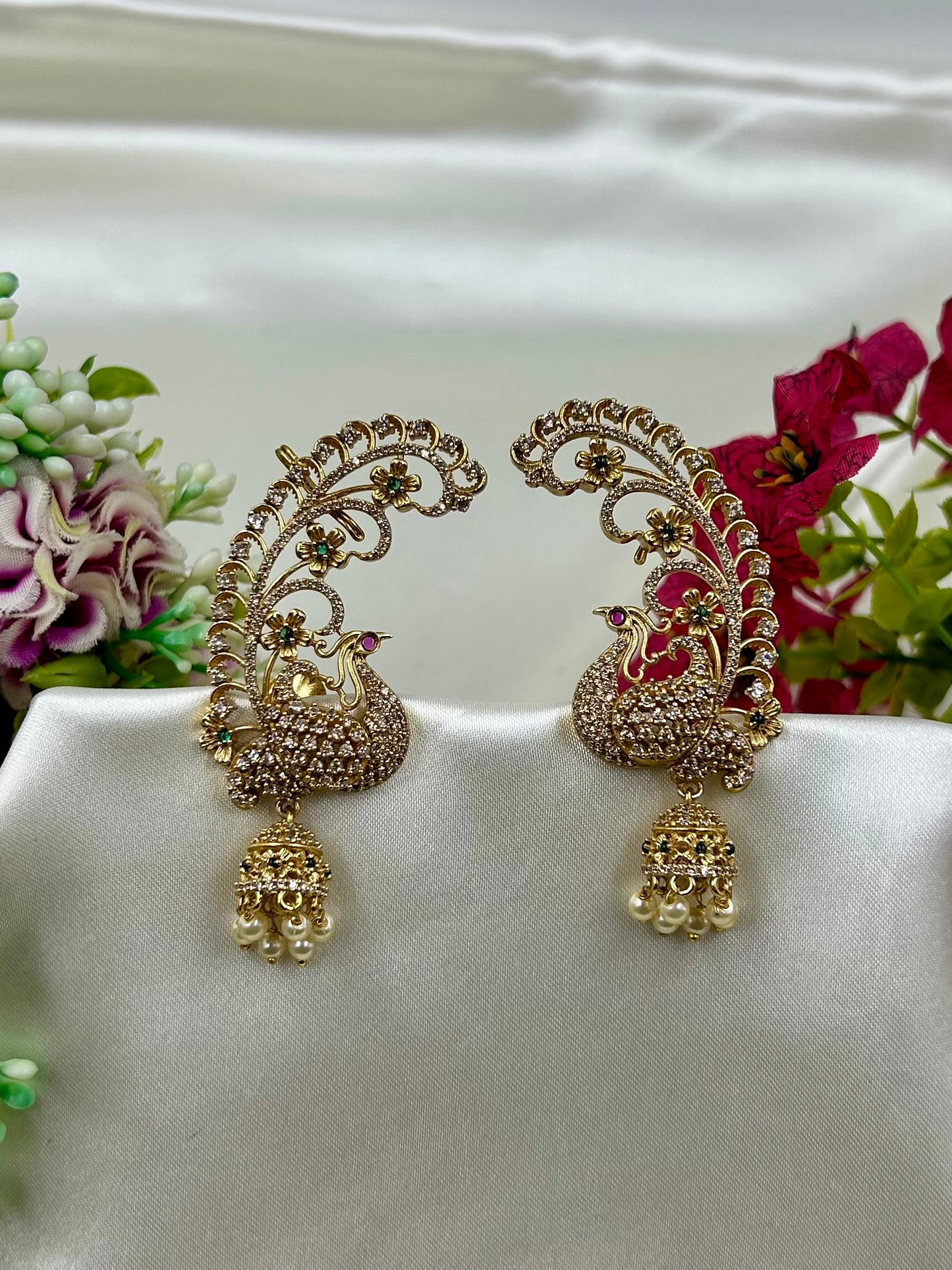 Shruti Victorian Premium Earcuff