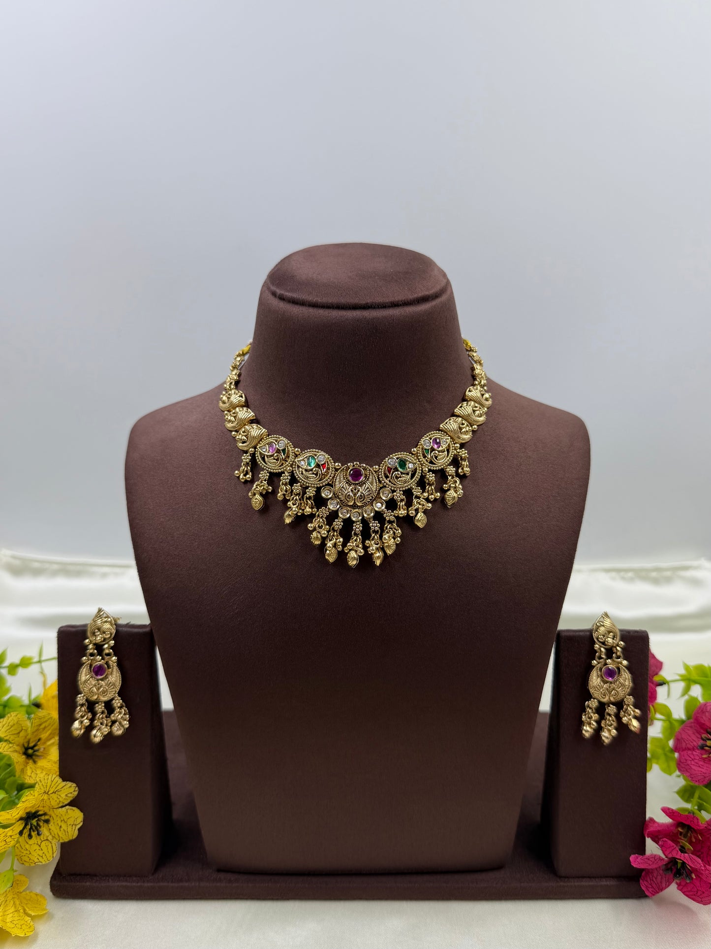 Shreya Heritage Delicate Necklace Set