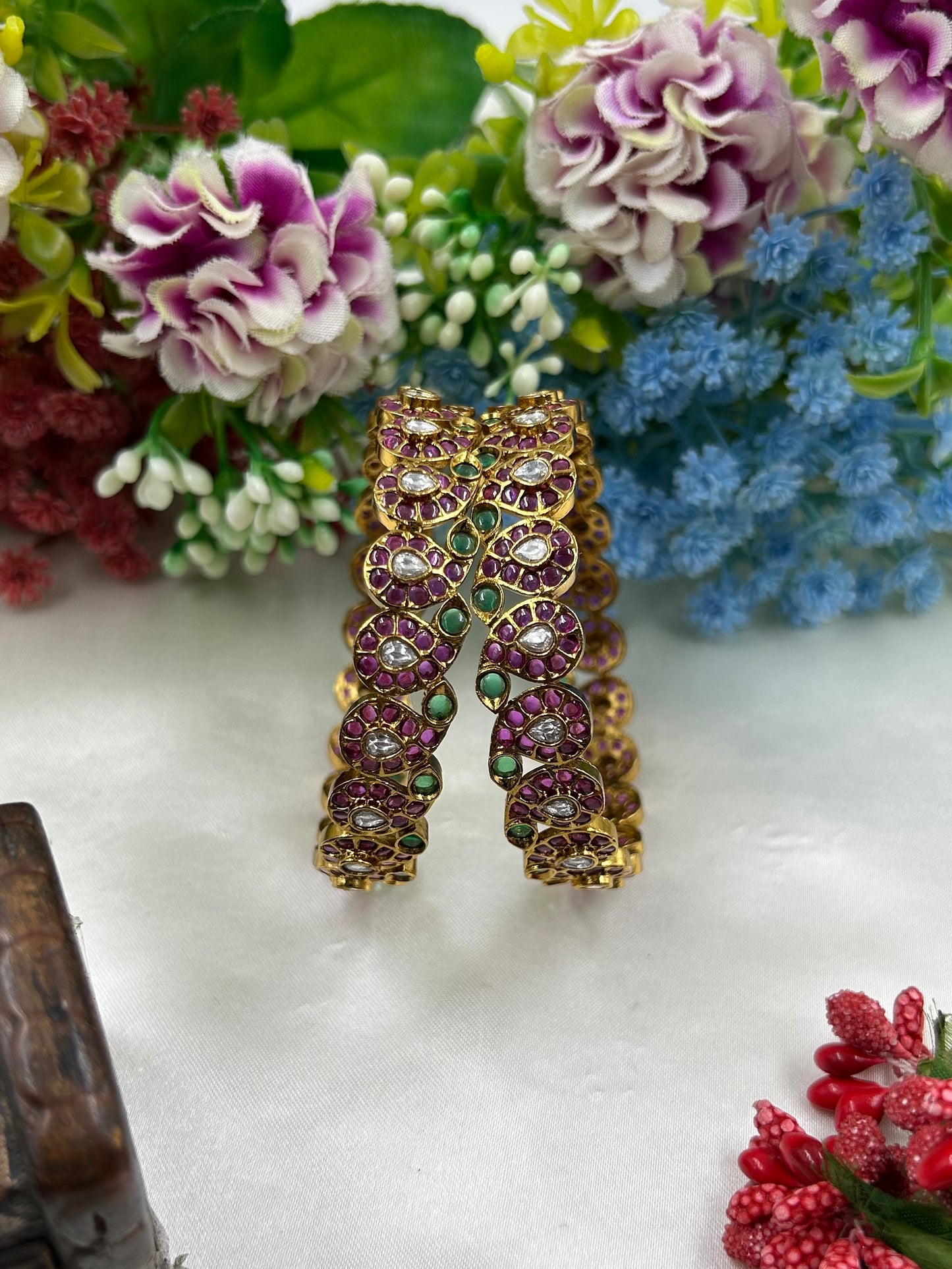 Nidhi Premium Victorian Bangles