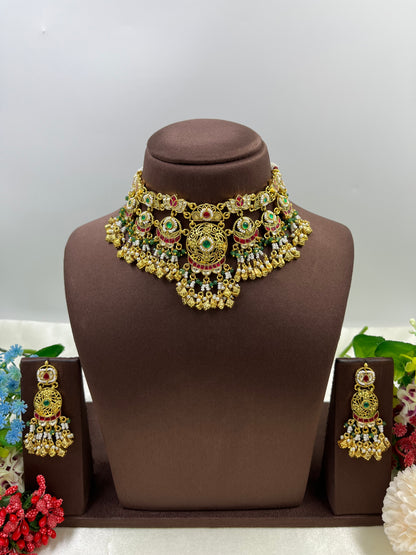 Suhani Pachi Kundan Necklace
