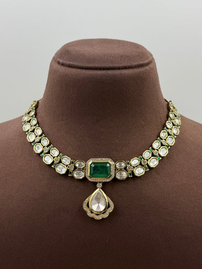 Mukti Victorian Delicate Necklace Set