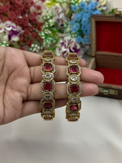 Nithya Victorian Bangles