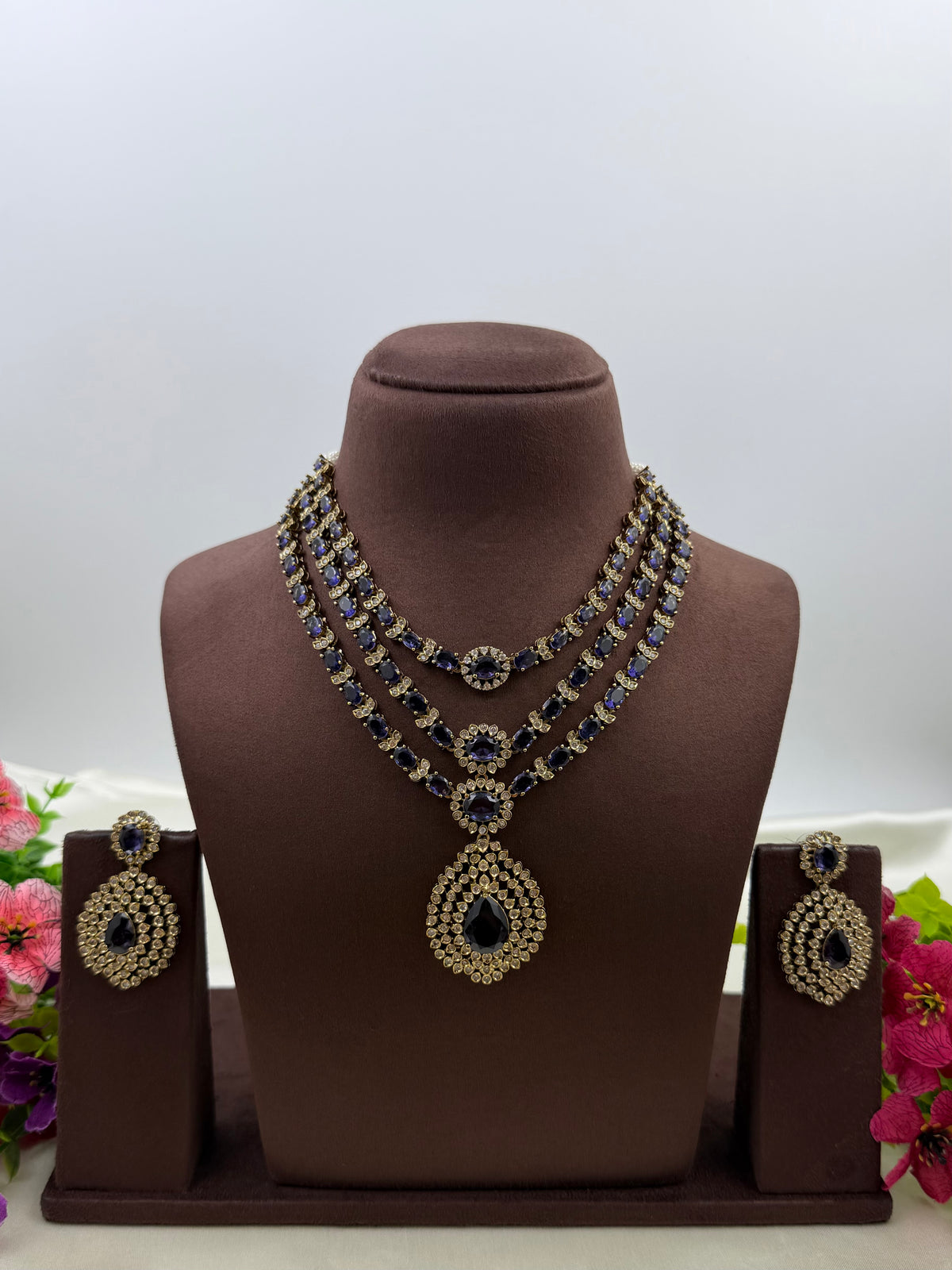 Roshni Victorian Three Layer Necklace Set