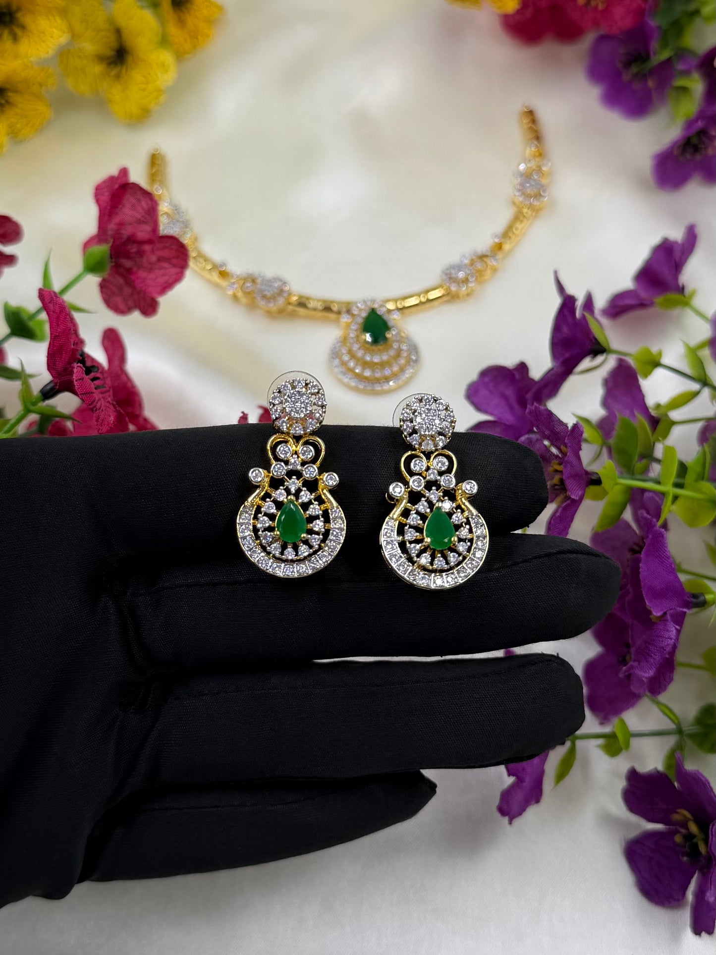 Falak Two Tone Hasli Necklace