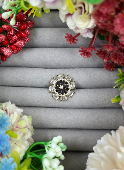 Urvi Victorian Ad Ring