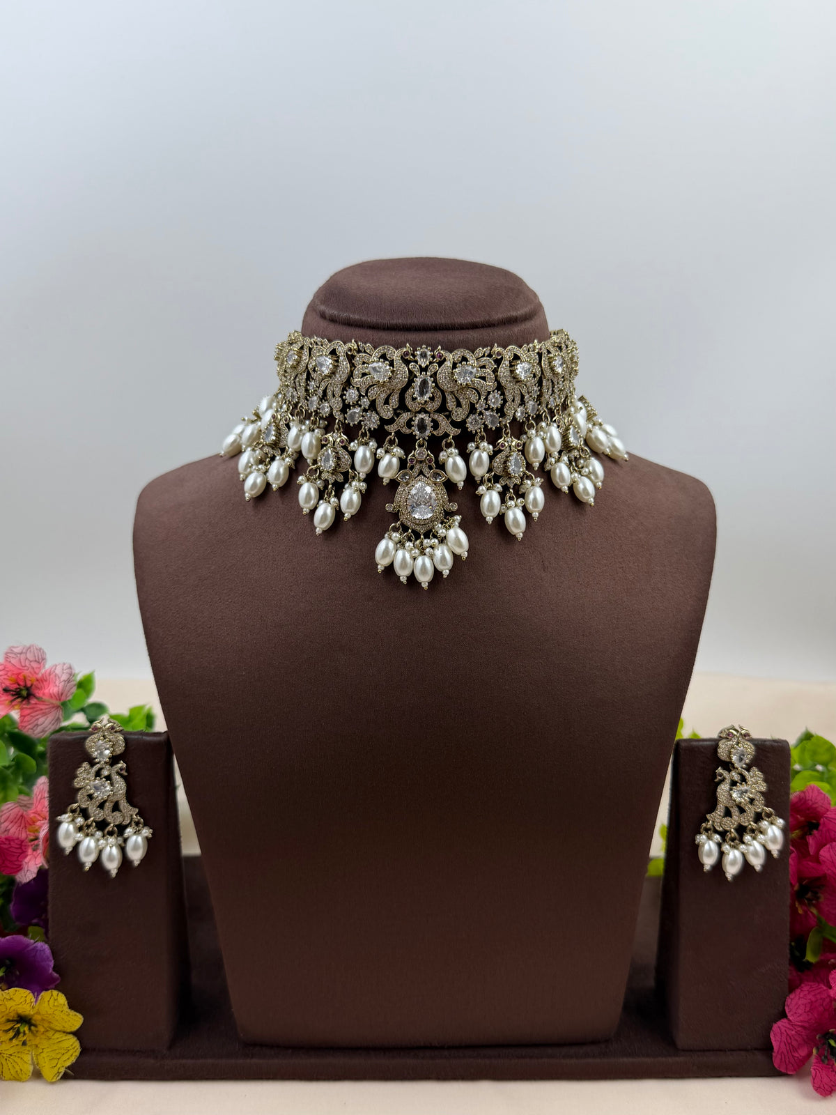Punya Victorian Choker Necklace Set