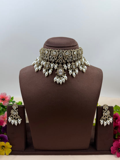 Punya Victorian Choker Necklace Set