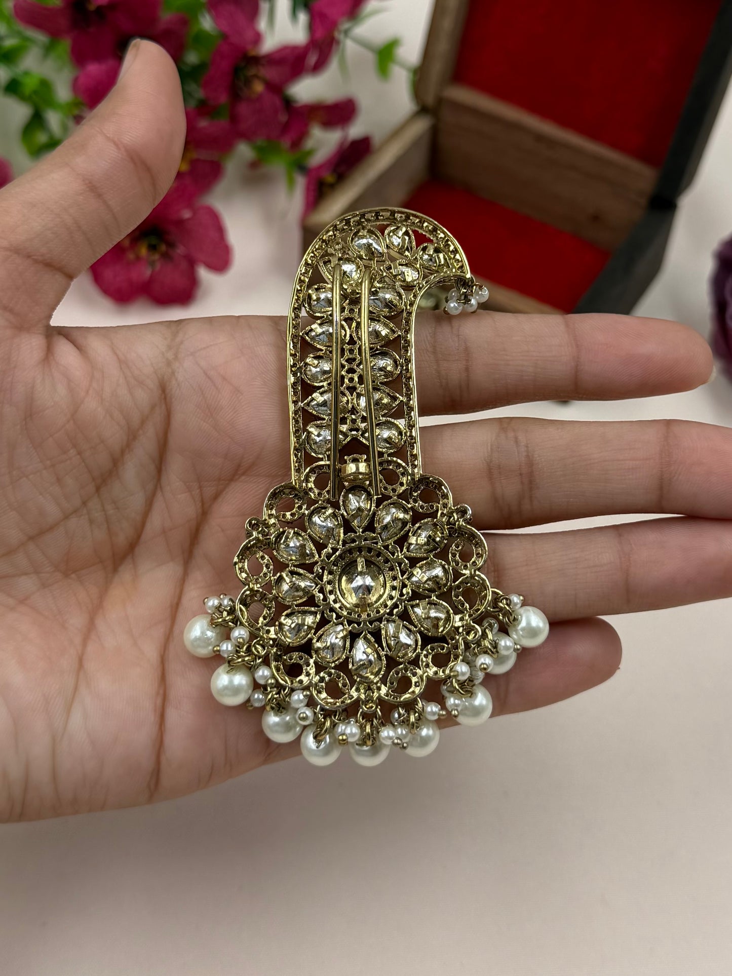 Ditya Victorian Kalangi