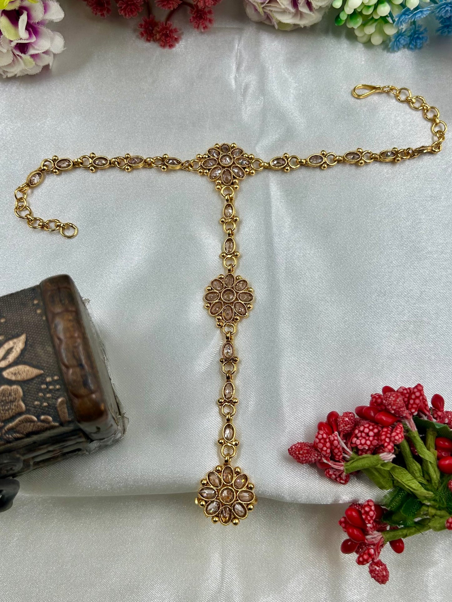 Mayuri Traditional Gold Hath Panja (One Pis)
