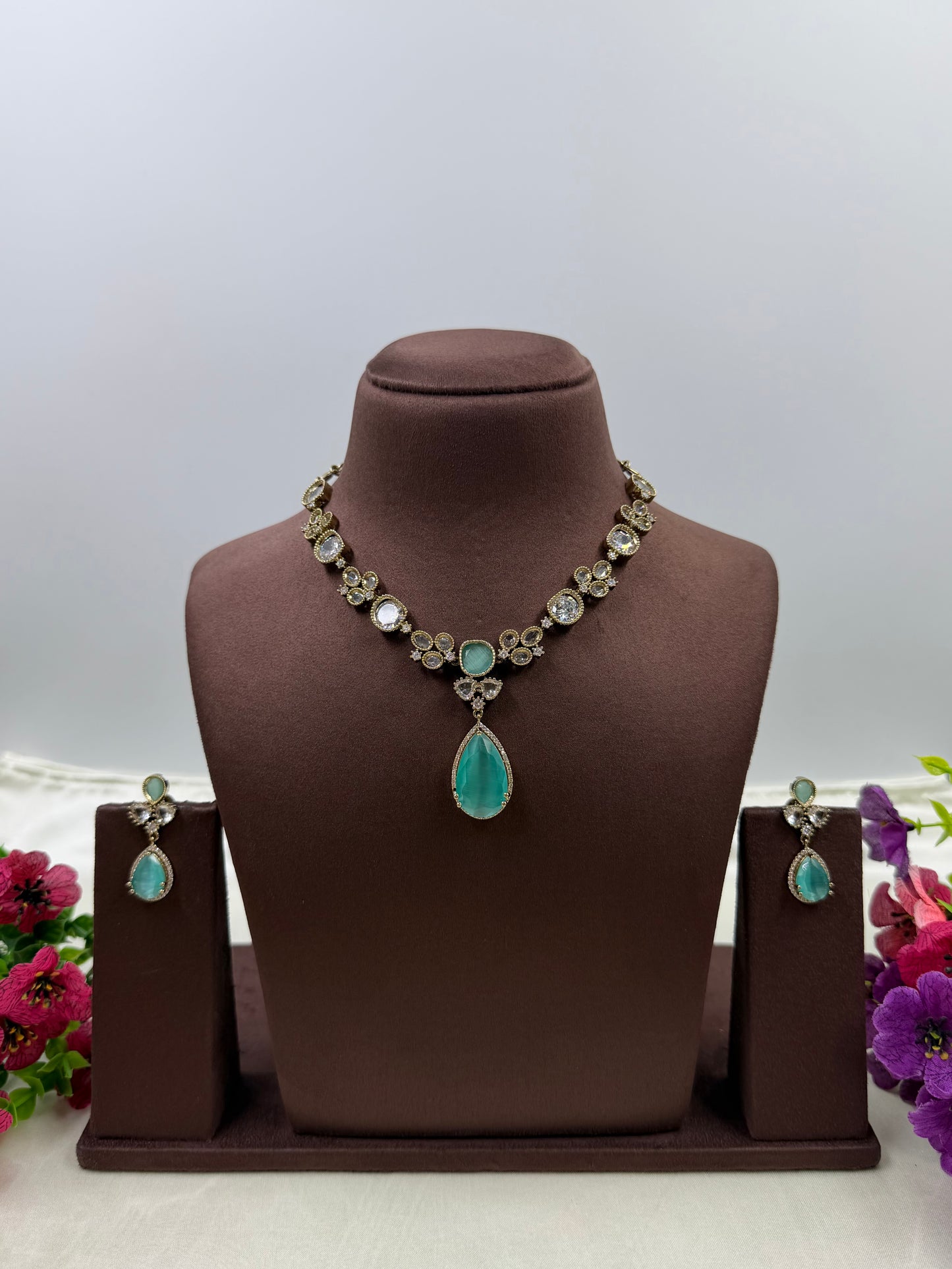 Pooja Victorian Delicate Necklace