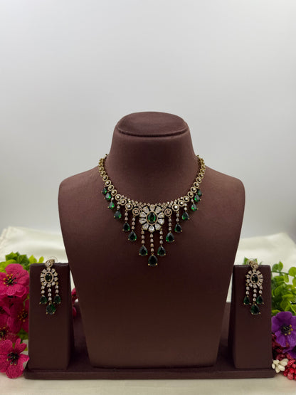 Grace Victorian Delicate Necklace Set