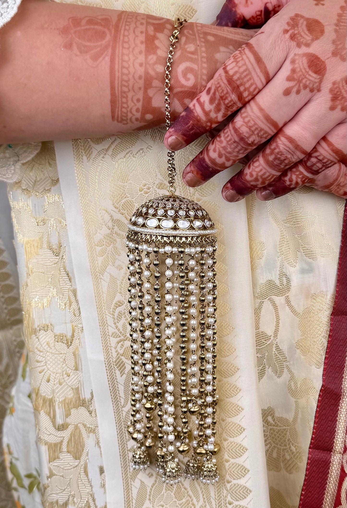 Vasudha Premium Victorian Kalire