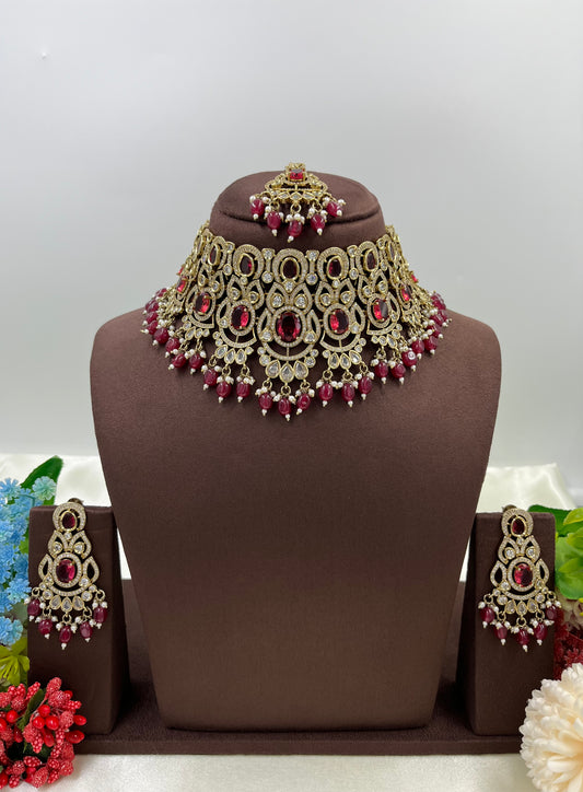 Suniti Premium Victorian Choker Necklace