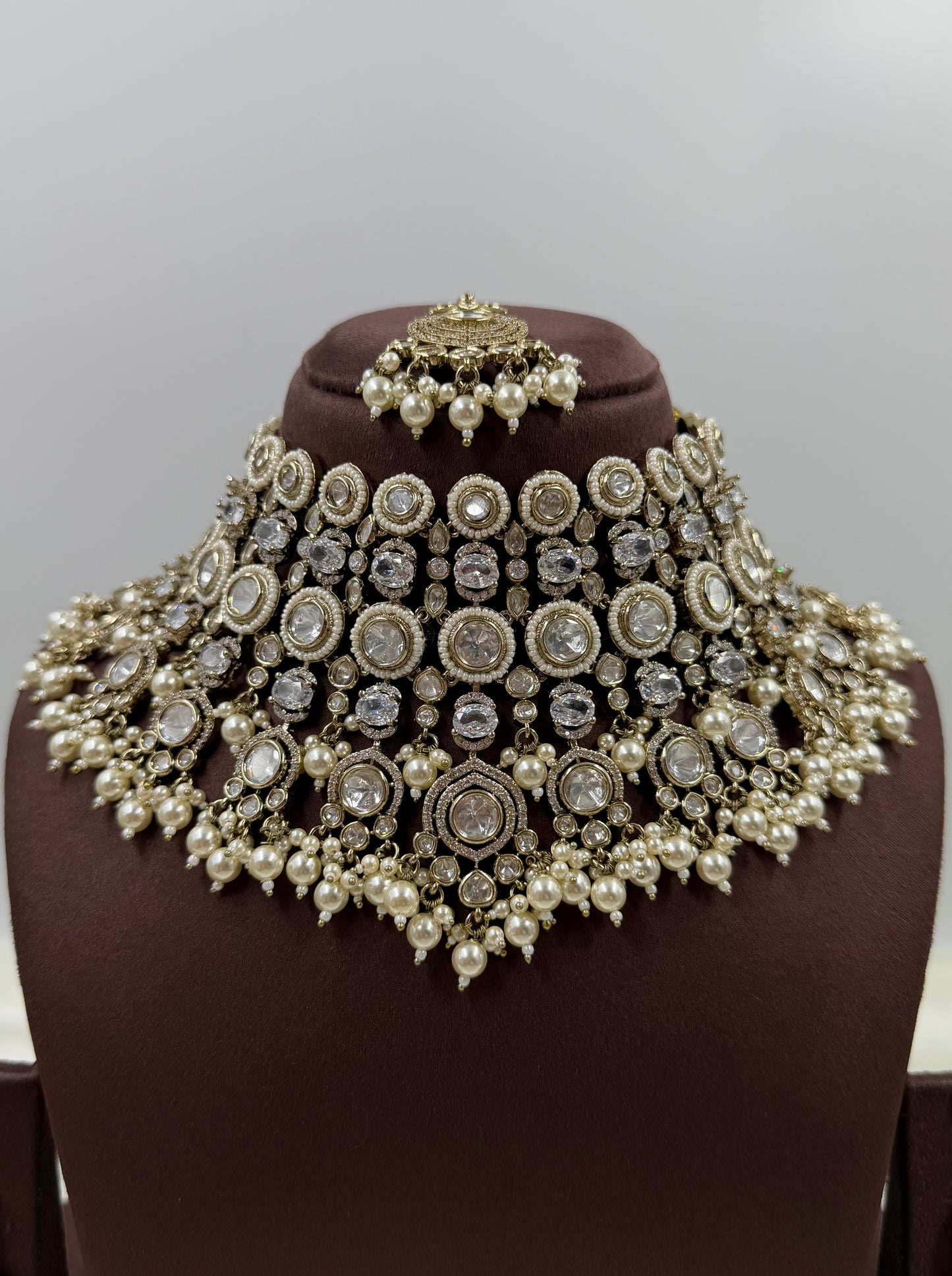 Veenita Victorian Moissanite Choker Necklace Set