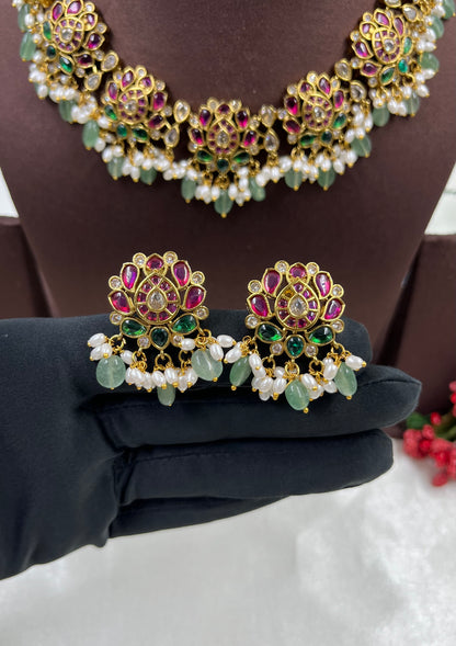 Kirti Traditional Victorian Necklace